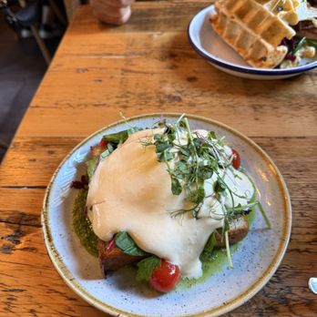 Café Milchmädchen - Benedict eggs - Cafes Near Me - Dresden, SN Café Milchmädchen - Benedict eggs - Cafes Near Me - Dresden, SN