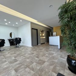 Stars Threading & Beauty - (new) Interior