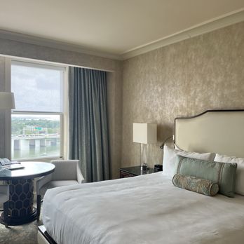 Salamander - king bed room - Hotels Near Me - Washington, DC, District of Columbia