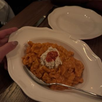 Donna's - Fusilli alla vodka - Italian Near Me - Los Angeles, California Donna's - Fusilli alla vodka - Italian Near Me - Los Angeles, California