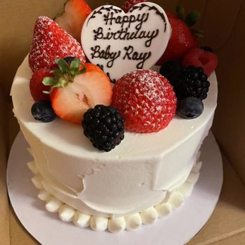 cakeM - 5" Strawberry  Cake - Patisserie/Cake Shop Near Me - Honolulu, Hawaii
