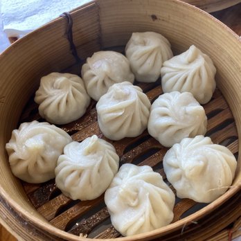 Momo Hut & Gardens - Chicken MoMo steamed - Himalayan/Nepalese Near Me - Toronto, Ontario