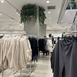 H&M
