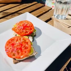 Catch A Healthy Habit Cafe - The Bagel  - vegan style