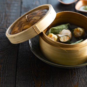 Lucy Chang - Dim Sum - Asian Fusion Near Me - Brasschaat, VAN