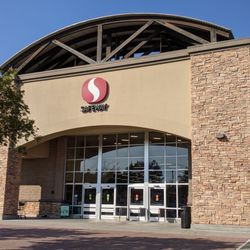 Safeway - Store front.