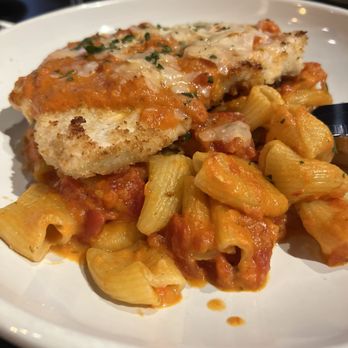 Oxford Tavern - Chicken parm with fresh rigatoni in pink vodka - Italian Near Me - Barrington, Rhode Island