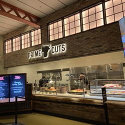 The Marketplace by Fabio Viviani - Prime Cuts signage offers variety of dishes:  fish, prime rib and etc