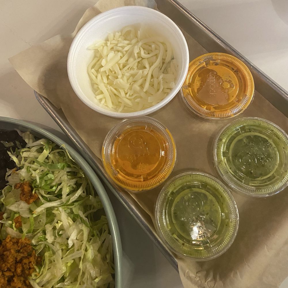 Sauces and cheese on the side Sauces and cheese on the side