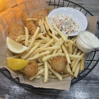 Fish On Seafood House - Fish N Chips - Seafood Near Me - Destin, Florida Fish On Seafood House - Fish N Chips - Seafood Near Me - Destin, Florida