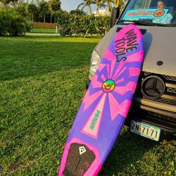Island Trader Surf Shop - Custom order your own surfboard from many USA manufacturers