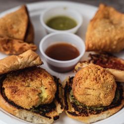 Mumbai Delight FoodTruck - Vada Pav and Vegetable Samosas