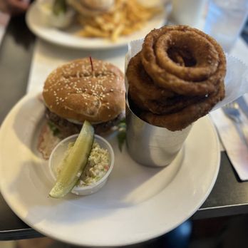 Eveready Diner - Burger with onion rings - Diners Near Me - Hyde Park, New York Eveready Diner - Burger with onion rings - Diners Near Me - Hyde Park, New York