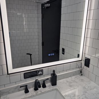 Neighbors - Bathroom - Breakfast & Brunch Near Me - Las Vegas, Nevada Neighbors - Bathroom - Breakfast & Brunch Near Me - Las Vegas, Nevada