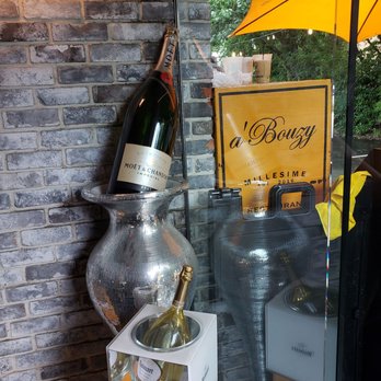 A'Bouzy - More cute decor! - Champagne Bars Near Me - Houston, Texas A'Bouzy - More cute decor! - Champagne Bars Near Me - Houston, Texas