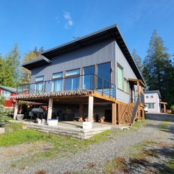 MG Premier - Glass deck railing