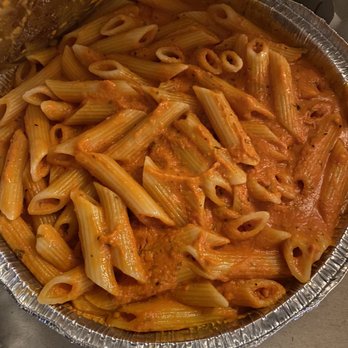 Fresh Meadows Pizzeria & Restaurant - Penne ala vodka - Pizza Near Me - Fresh Meadows, New York Fresh Meadows Pizzeria & Restaurant - Penne ala vodka - Pizza Near Me - Fresh Meadows, New York