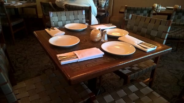 Lebanese Taverna by null
