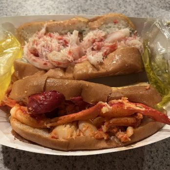 Angie’s Lobster - #2 Warm Lobster Roll and #4 Chilled Snow Crab Roll - Seafood Near Me - Las Vegas, Nevada Angie’s Lobster - #2 Warm Lobster Roll and #4 Chilled Snow Crab Roll - Seafood Near Me - Las Vegas, Nevada