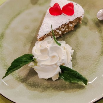 Corazón de Melón - Tarta de Santiago in een Valentijns jasje - Spanish Near Me - Antwerp, VAN