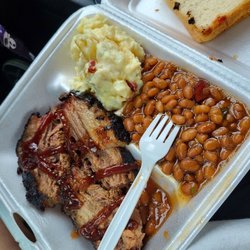Willie P's BBQ And Fish - The brisket plate was delicious!