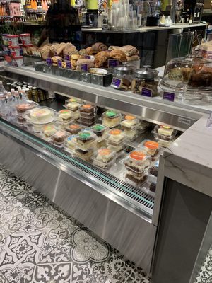 Plum Market – Ally Detroit Center by null