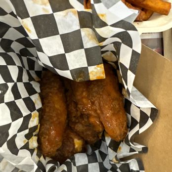 Adrienne’s Wild Wings - Fast Food Near Me - Hayward, California