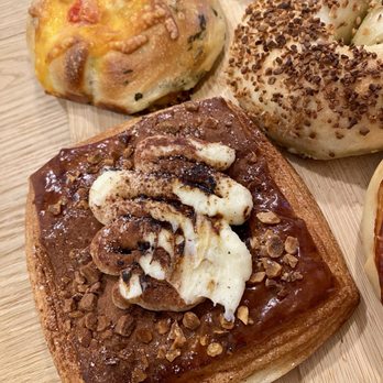 Miopane - Tiramisu croissant - Bakeries Near Me - Pasadena, California