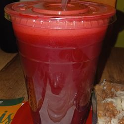 Tacos Y Jugos Genesis - Apple, ginger, beet, and carrot juice.