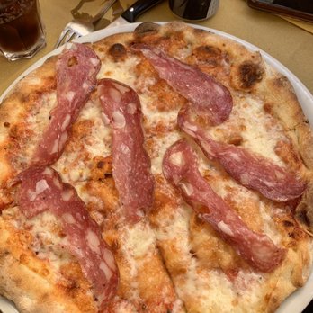 4 e 4 Otto - Pizza with spicy Salami - Pizza Near Me - Rome, RM