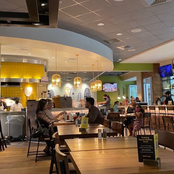 California Pizza Kitchen - Dining - Pizza Near Me - Tampa, Florida