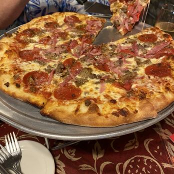 Julian's Little Italy - Best pizza around; the "lotsa meat pizza, and I mean A LOT"!!! - Italian Near Me - Dunedin, Florida