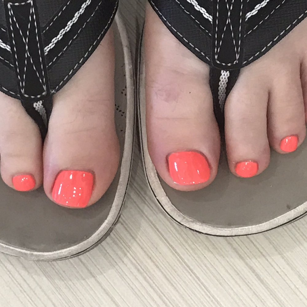 Elite Nails & Spa - One goes longer than the other and they're slanted !!!! - Nail Salons Near Me - Placentia, California Elite Nails & Spa - One goes longer than the other and they're slanted !!!! - Nail Salons Near Me - Placentia, California