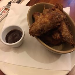 Buffalo wings with bbq dip! Buffalo wings with bbq dip!