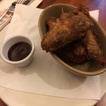 Mamma's American Pizza Co - Buffalo wings with bbq dip! - Pizza Near Me - Edinburgh, EDH Mamma's American Pizza Co - Buffalo wings with bbq dip! - Pizza Near Me - Edinburgh, EDH