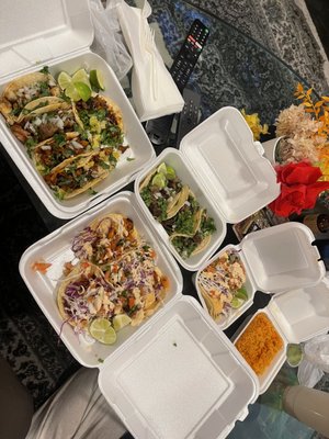 El Gallito Mexican Food Truck by null