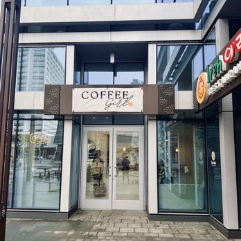 Coffee Girl - Front entrance. Coffee Girl took the place of the former Yi Fang Taiwan Fruit Tea location. - Coffee & Tea Near Me - Honolulu, Hawaii