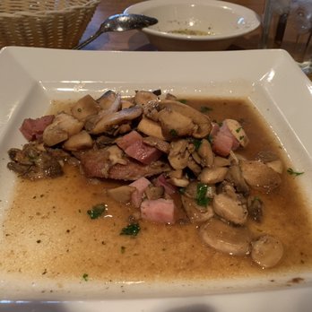 Pagliucas - Italian Near Me - Boston, Massachusetts