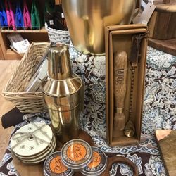 Ladles & Linens Kitchen Shoppe