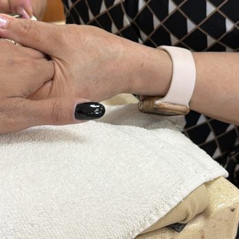 Oasis Salon & Spa - From black to chrome - Nail Salons Near Me - Costa Mesa, California