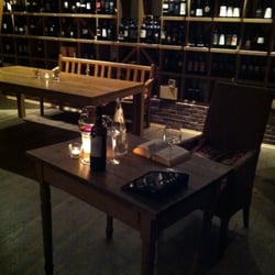 Charly's Bar