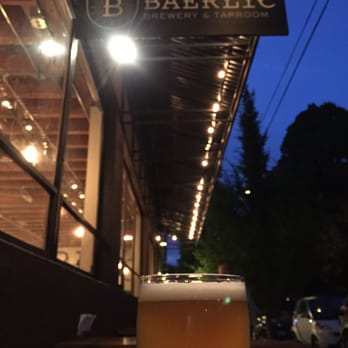 Baerlic Brewing - Outdoor picnic table seating. - Breweries Near Me - Portland, Oregon Baerlic Brewing - Outdoor picnic table seating. - Breweries Near Me - Portland, Oregon