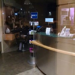 Supercuts - "Hundred dollar bills are no longer accepted."