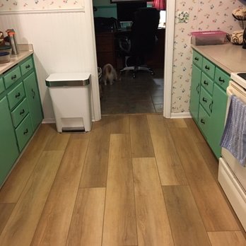 Willamette Valley Floorcovering - a view of a kitchen - Carpeting Near Me - Salem, Oregon Willamette Valley Floorcovering - a view of a kitchen - Carpeting Near Me - Salem, Oregon