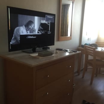 Hotel Palacio Azteca - When your tv is black and white, no Bueno :( - Hotels Near Me - Tijuana, BCN Hotel Palacio Azteca - When your tv is black and white, no Bueno :( - Hotels Near Me - Tijuana, BCN