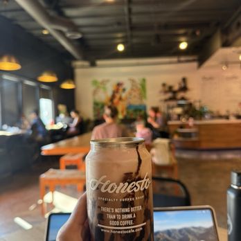 Honesto Cafe - Midnight Rose - Coffee & Tea Near Me - Los Angeles, California Honesto Cafe - Midnight Rose - Coffee & Tea Near Me - Los Angeles, California