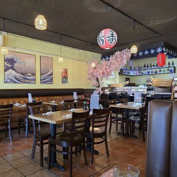 Tomo Sushi - Inside the restaurant - Japanese Near Me - Burien , Washington Tomo Sushi - Inside the restaurant - Japanese Near Me - Burien , Washington