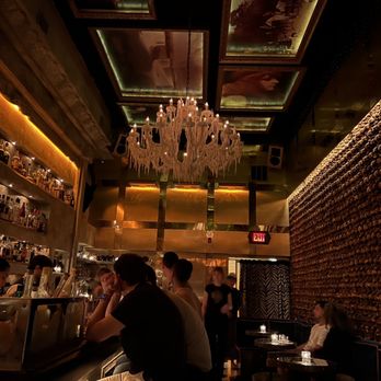 Noble Experiment - Cozy little room - Cocktail Bars Near Me - San Diego, California