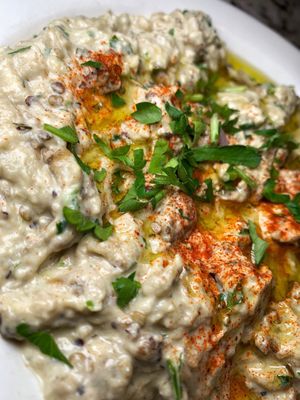 Alyan's Middle Eastern & Mediterranean Restaurant by null
