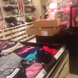 Victoria's Secret & PINK
